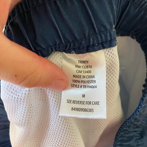 EUC | Trinity Collective men’s American flag swim trunks — medium - Picture 6 of 6